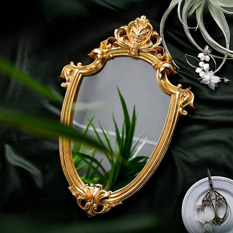 1Pc Vintage Decorative Wall Mirror Of Antique Golden Shield Shape Oval Small Retro Mirror